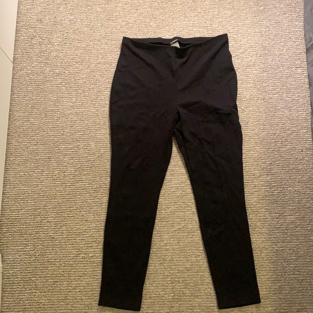 Large, charcoal grey Express skinny leggings